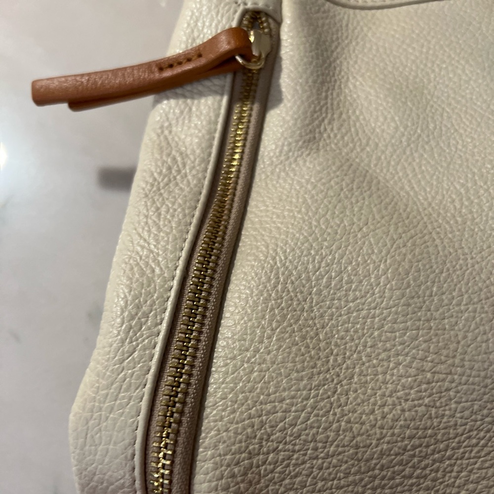 Valentina leather satchel/purse color cream and tan straps . Handles - Picture 3 of 15